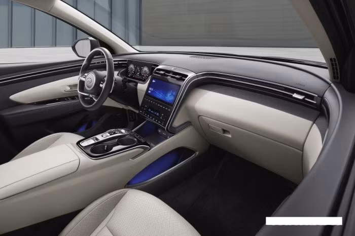Đặc biệt, Hyundai Tucson 2023 sẽ được bổ sung hệ thống hỗ trợ giới hạn tốc độ thông minh và vô lăng rung trong một số trường hợp như cảnh báo điểm mù.&nbsp;