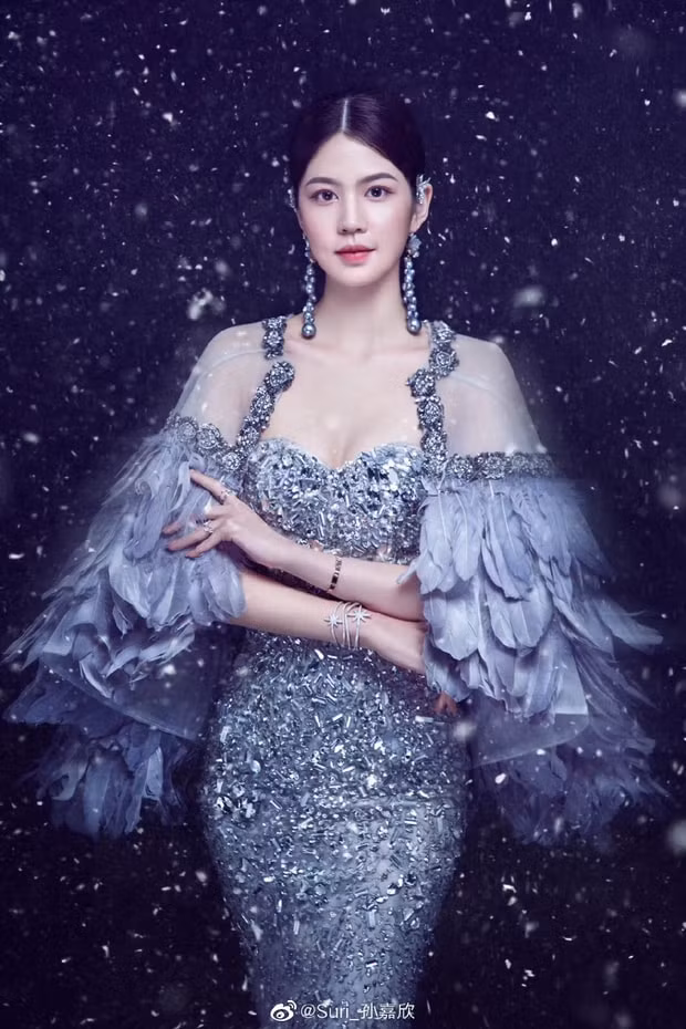 Nhan sắc qua photoshop của Tôn Gia Hân đúng là 