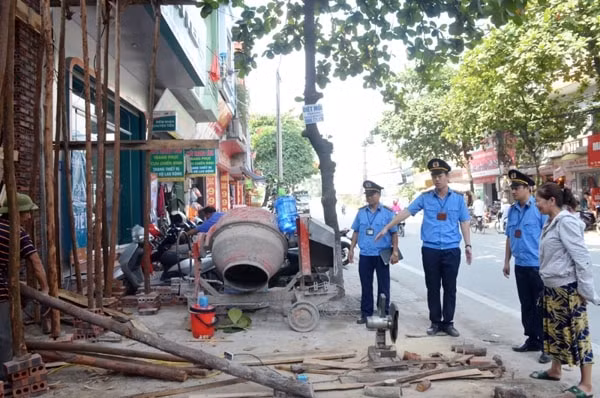 Hà Nội tiếp tục thí điểm mô hình Đội quản lý trật tự xây dựng đô thị trực thuộc UBND quận, huyện, thị xã thêm 3 năm