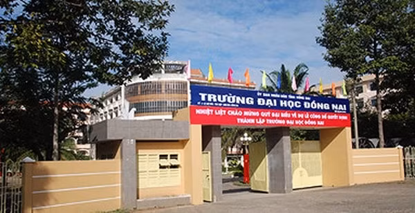UBKT Tỉnh uỷ Đồng Nai kết luận các vi phạm tại trường Đại học Đồng Nai đến mức phải xem xét thi hành kỷ luật.