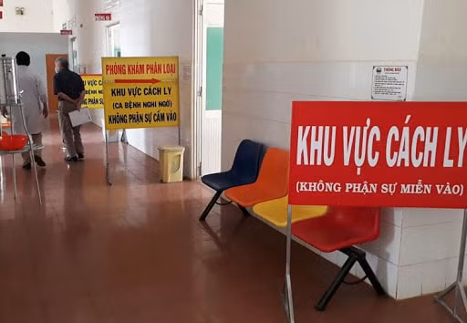 Các trường hợp F1 của ca nghi mắc Covid-19 này đã được cách ly và lấy mẫu xét nghiệm. Ảnh: TL.