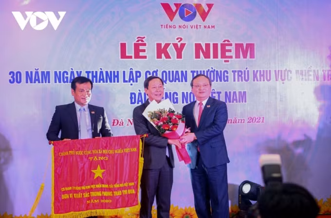 vov mien trung can tiep tuc phat huy truyen thong doan ket than ai hinh 1