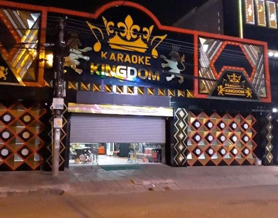 quang nam tam dung hoat dong karaoke quan bar vu truong de phong chong dich hinh 1