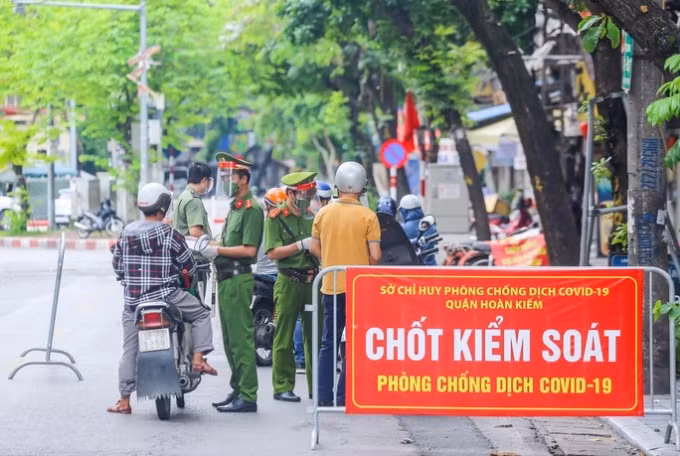 ha noi ban hanh cong dien tang cuong cac bien phap phong chong dich trong tinh hinh moi hinh 1