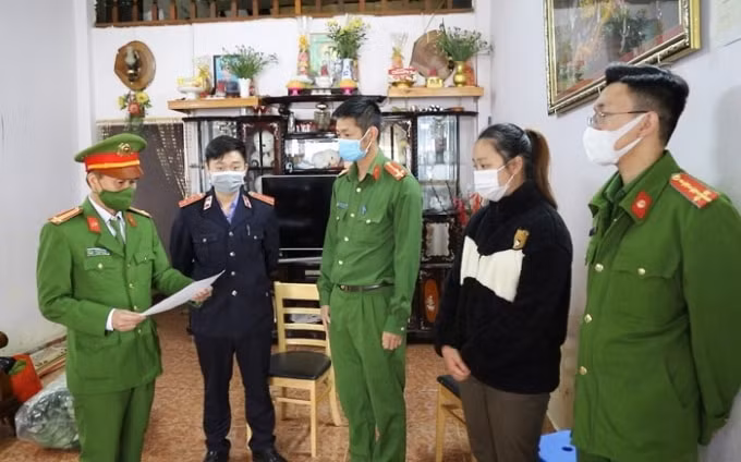thua ca do bong da 3 kieu nu lua dao tren 13 ty dong hinh 1