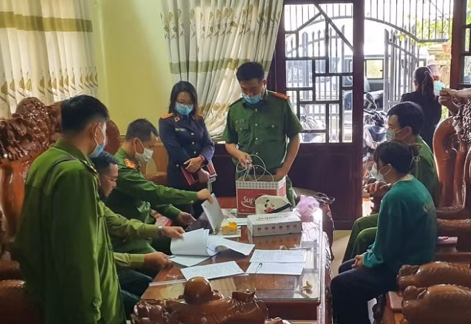 thua ca do bong da 3 kieu nu lua dao tren 13 ty dong hinh 2