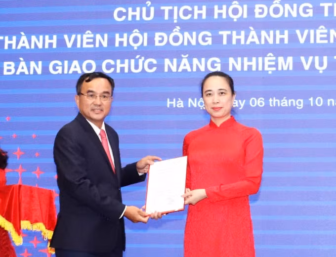 chuyen doi so o evnnpc thanh cong den tu nguoi truyen lua hinh 2