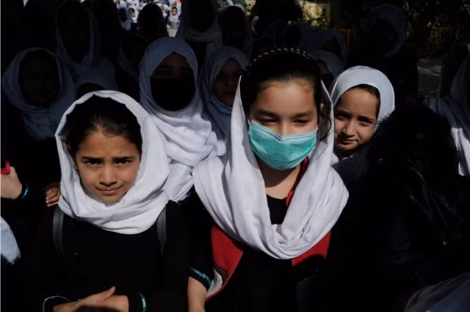 taliban dua ra cac huong dan truyen thong cam phu nu tren truyen hinh hinh 1