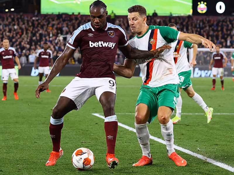 nhan dinh tran rapid wien vs west ham 0h45 ngay 26 11 hinh 1