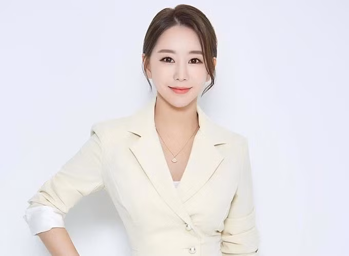nu dien vien hwang bo mi ngat xiu khi bi kien ra toa vi qua lai voi dan ong da co gia dinh hinh 1