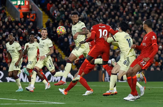 liverpool nhan chim arsenal o vong 12 ngoai hang anh hinh 1