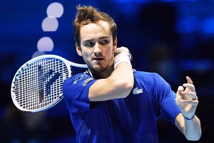 daniil medvedev gianh ve vao chung ket atp finals hinh 1