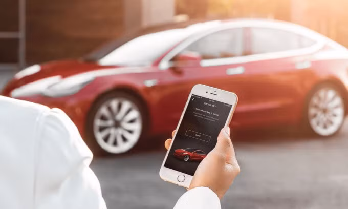 ung dung dieu khien xe tesla toan cau gap loi mat ket noi hinh 1