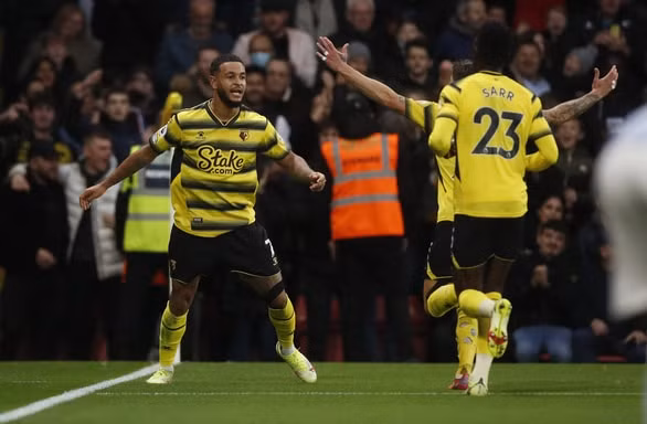 harry maguire bi duoi mu thua dam truoc watford hinh 3