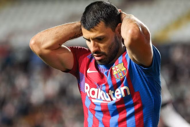 sergio aguero quyet dinh giai nghe o tuoi 33 vi benh tim hinh 1