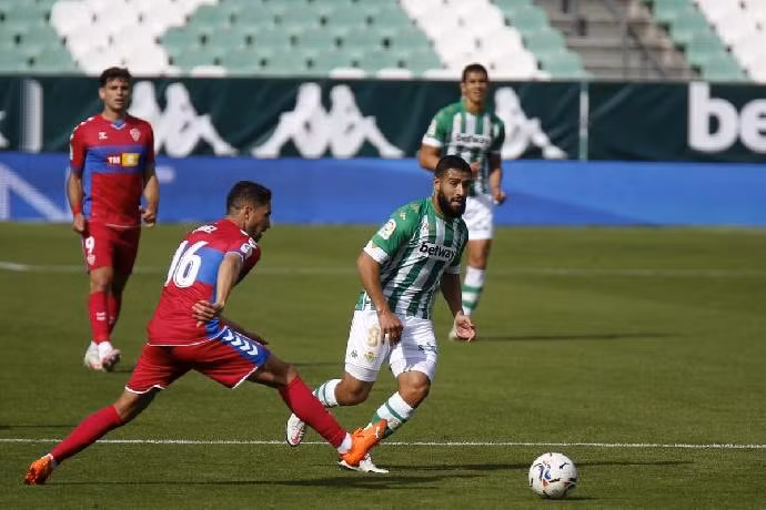 nhan dinh tran elche vs betis 00h30 ngay 22 11 hinh 1