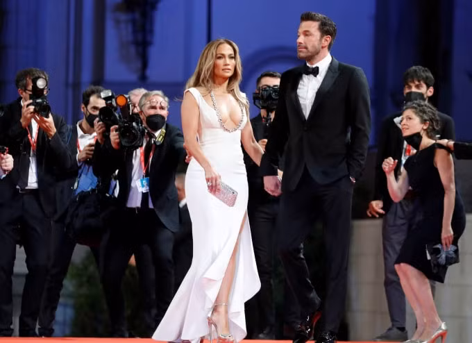 trai qua 3 cuoc hon nhan tan vo jennifer lopez van muon ket hon lan bon hinh 2