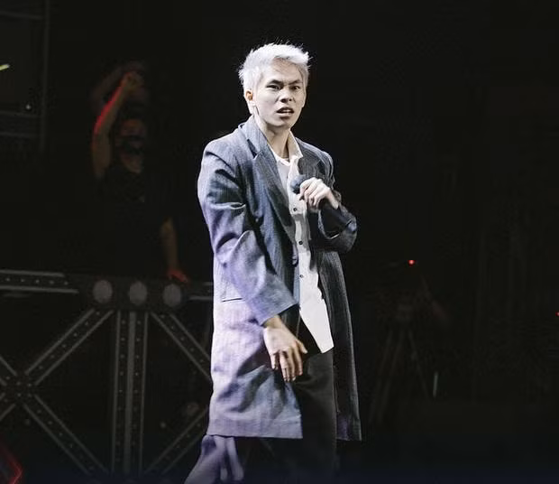 dai dien d low len tieng ve tin dao nhac o rap viet hinh 1