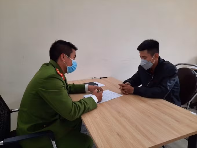 sieu trom vua ra tu lai tiep tuc gay ra hang loat vu trom cap tien cong duc hinh 1