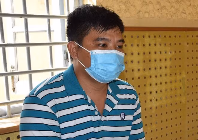 bat giu doi tuong doa tung clip nhay cam de tong tien ban gai cu hinh 1