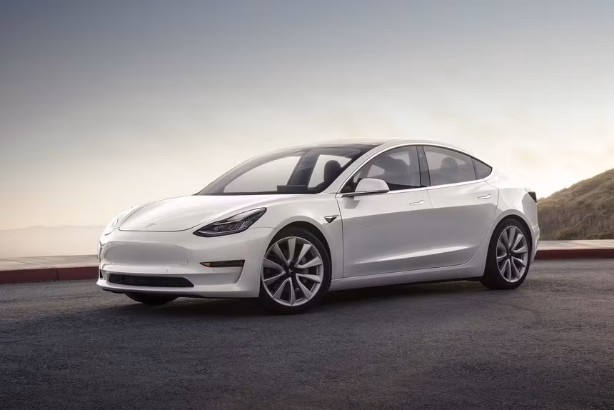 tesla trieu hoi hon 7000 xe model s va model x de kiem tra loi tui khi hinh 2