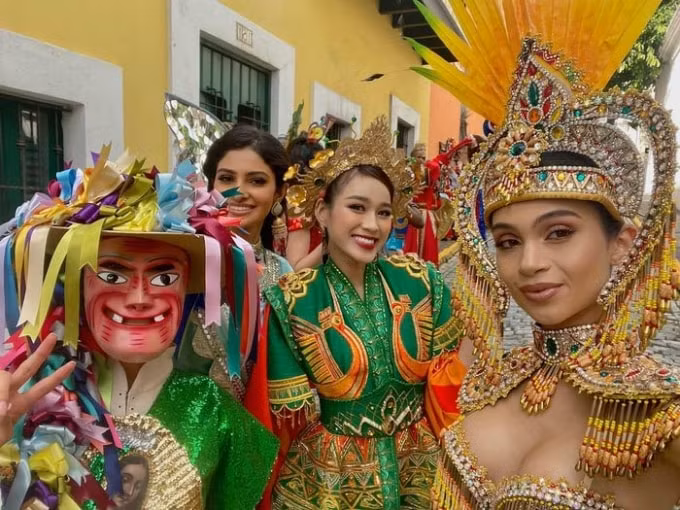 do thi ha rang ro trong trang phuc nhuy kieu tuong quan o miss world 2021 hinh 1