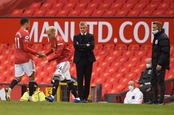 nhung hinh anh vui buon cua solskjaer o mu hinh 7