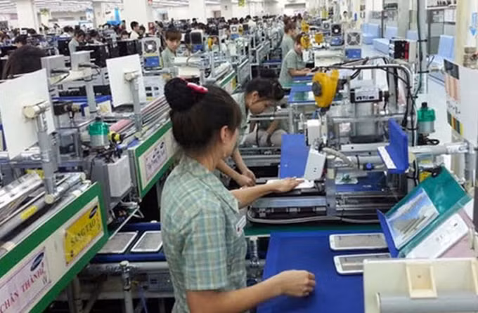 Doanh nghiệp nhỏ và vừa chuyển đổi từ hộ kinh doanh được miễn lệ phí đăng ký doanh nghiệp và phí cung cấp thông tin doanh nghiệp lần đầu. (Ảnh TL)