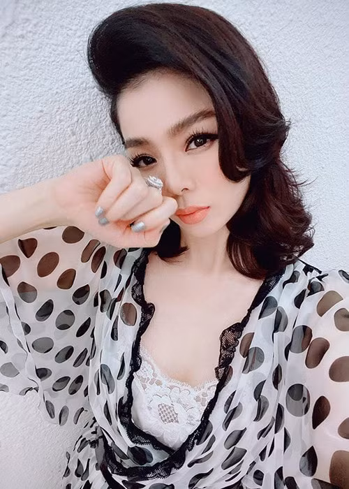 lệ quyên 1