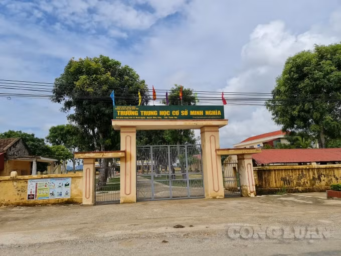 Trường THCS Minh Nghĩa, nơi T đang theo học