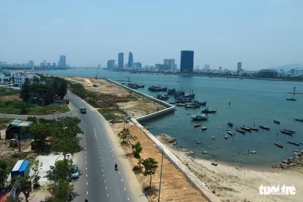 Dự án Marina Complex lấn sông Hàn phân lô bán nền. Ảnh: Báo Tuổi trẻ
