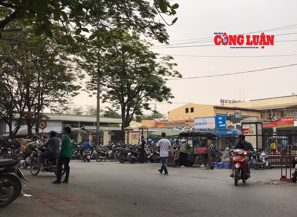 Xử lý 19 điểm trông giữ phương tiện trái phép trên địa bàn quận Hoàng Mai