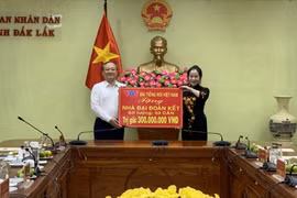 Đài Tiếng nói Việt Nam trao tặng 3 căn nhà đại đoàn kết tại tỉnh Đắk Lắk