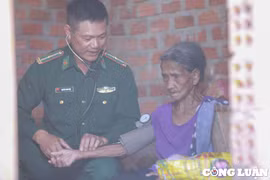 Những người lính quân hàm xanh “4 trong 1” ở nơi biên cương