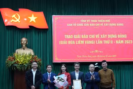 Thừa Thiên Huế trao Giải Báo chí Búa liềm vàng lần thứ II năm 2023