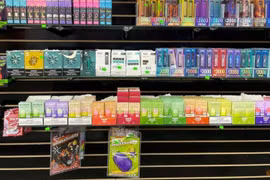 WHO kêu gọi cấm vape có hương liệu, siết chặt thuốc lá điện tử