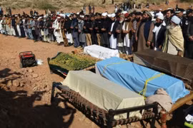 Số trẻ em thiệt mạng trong vụ lật thuyền ở Pakistan tăng lên 49
