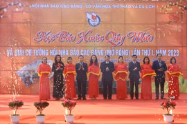 Hội báo Xuân tỉnh Cao Bằng trưng bày hơn 300 ấn phẩm báo, tạp chí