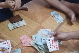 Thanh Hoá: Bắt quả tang 4 cán bộ Chi cục dự trữ Nhà nước tại Hà Trung đánh bạc