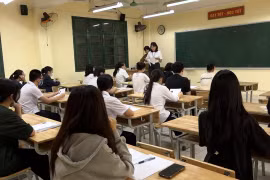 Phụ huynh lo lắng, thí sinh sẵn sàng cho kỳ thi vào lớp 10