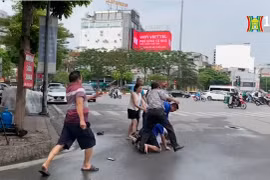 Đã tạm giữ hai đối tượng hành hung phóng viên Đài Phát thanh và Truyền hình Hà Nội