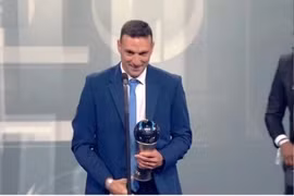 HLV Lionel Scaloni gia hạn hợp đồng với ĐT Argentina