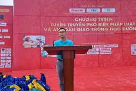 Báo Pháp luật Việt Nam tổ chức Tuyên truyền phổ biến pháp luật và An toàn giao thông