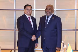 Thủ tướng Phạm Minh Chính hội kiến Tổng thống Liên bang Comoros, tiếp Tổng Giám đốc IMF và Tổng Thư ký OECD