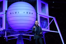 Tập đoàn của tỷ phú Bezos sẽ chế tạo tàu đổ bộ lên Mặt trăng cho NASA
