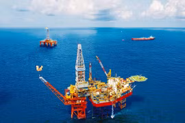 Petrovietnam duy trì đà tăng trưởng, góp phần quan trọng giảm thiểu tác động tiêu cực đối với nền kinh tế