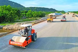 Thí điểm thưởng hợp đồng gói thầu xây lắp dự án giao thông