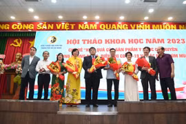 Công bố thành tựu nghiên cứu thuốc Đông y đầu tiên SUNKOVIR chữa Covid-19 tại Việt Nam