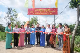 Tân Hiệp Phát khánh thành cầu Ngã 3 Kênh Ba Nhiễu: Thắp lên hy vọng cho người dân nghèo miền Tây
