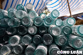 Đỏ lửa giữ nghề thổi thuỷ tinh Xối Trì, Nam Định